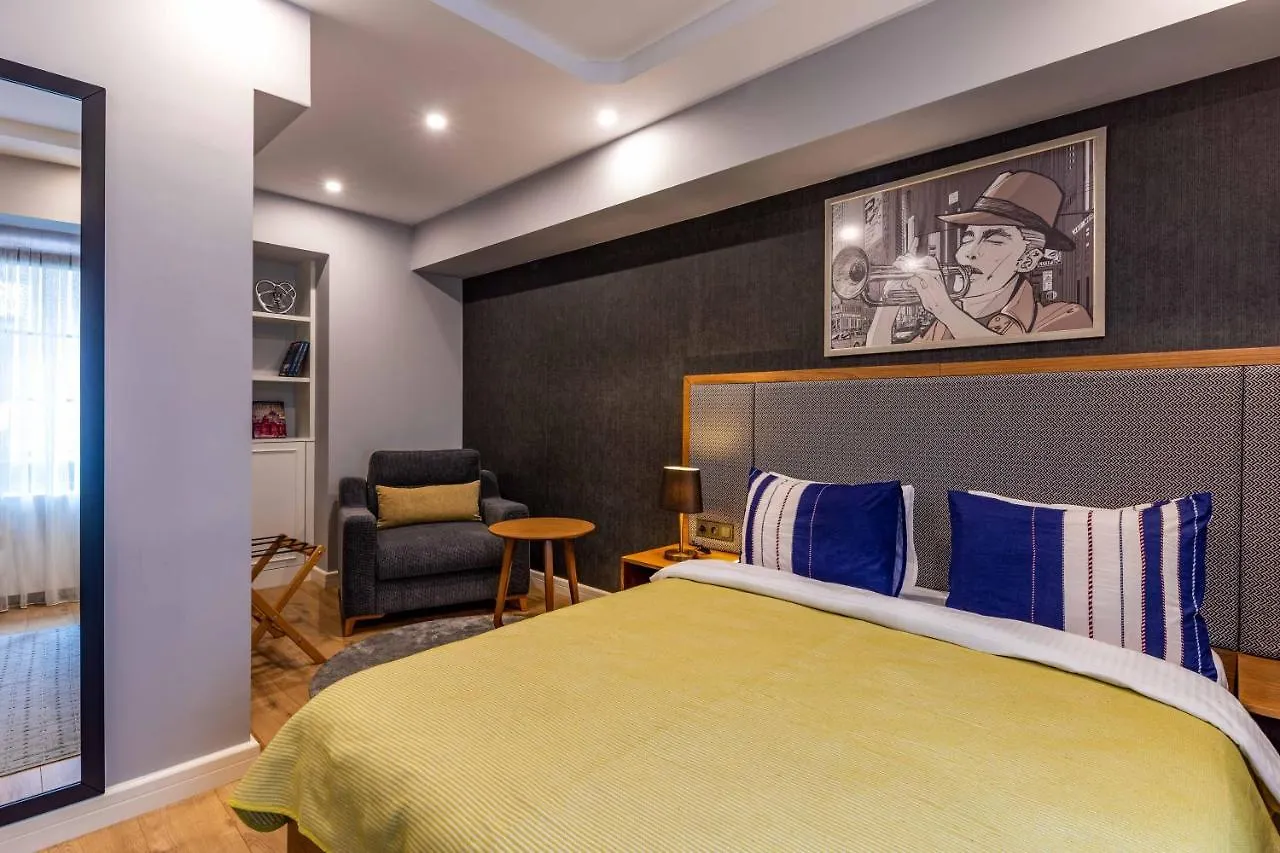 Sala Suites Istanbul 2*,